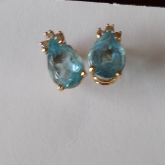 Pierced earrings - Picture 5 of 7